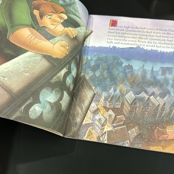 Disney’s The Hunchback of Notre Dame - Softcover Children’s Book - Picture 4 of 9